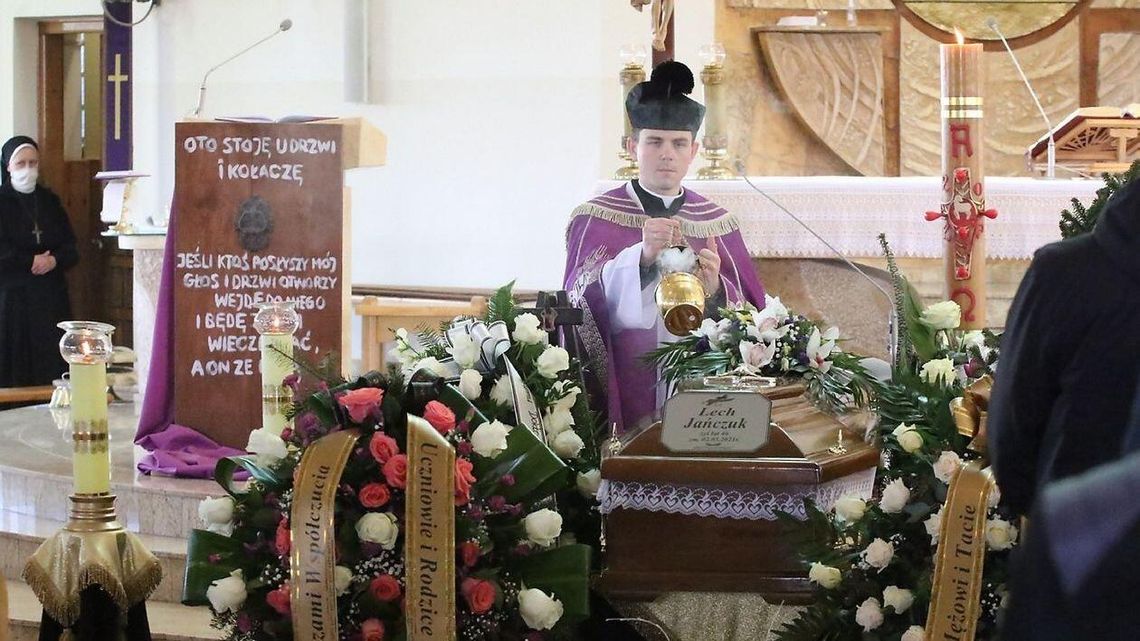 Ostatnie pożegnanie dr. Lecha Jańczuka w Świdniku [zdjęcia]