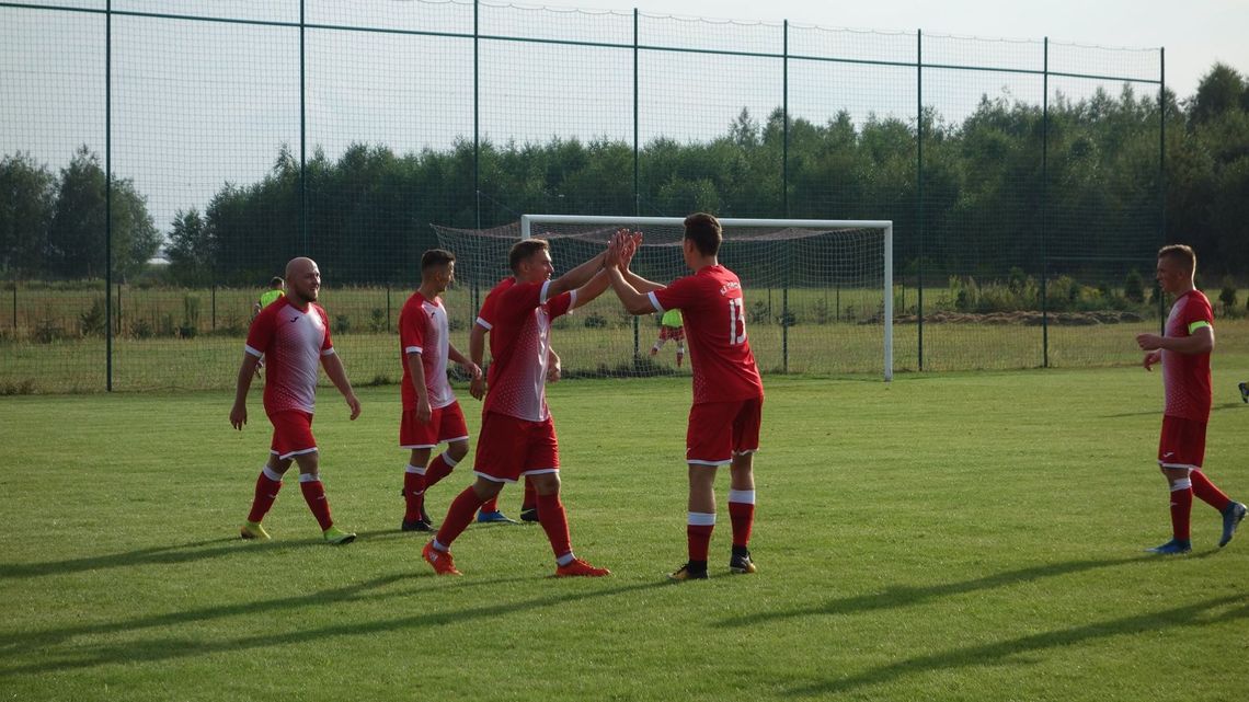 Ostre strzelanie w Adamowie. Wyniki bialskiej klasy okręgowej Ostre strzelanie w Adamowie. Wyniki bialskiej klasy okręgowej