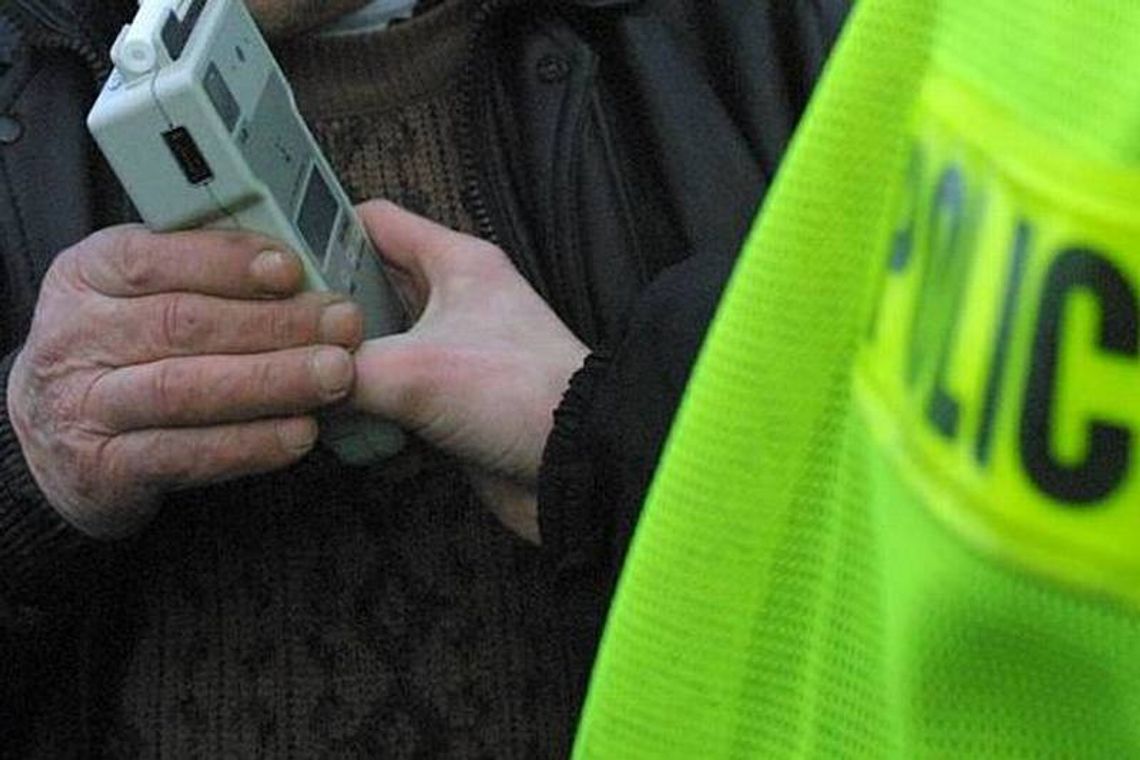 Ostrówek: Pijany rowerzysta wpadł dwa razy w ciągu 3 godzin