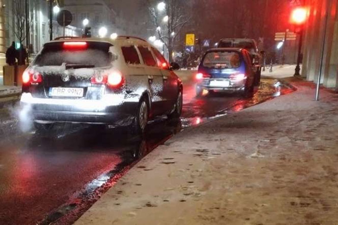 Ostrzeżenie pogodowe. Znowu spadnie śnieg Ostrzeżenie pogodowe. Znowu spadnie śnieg