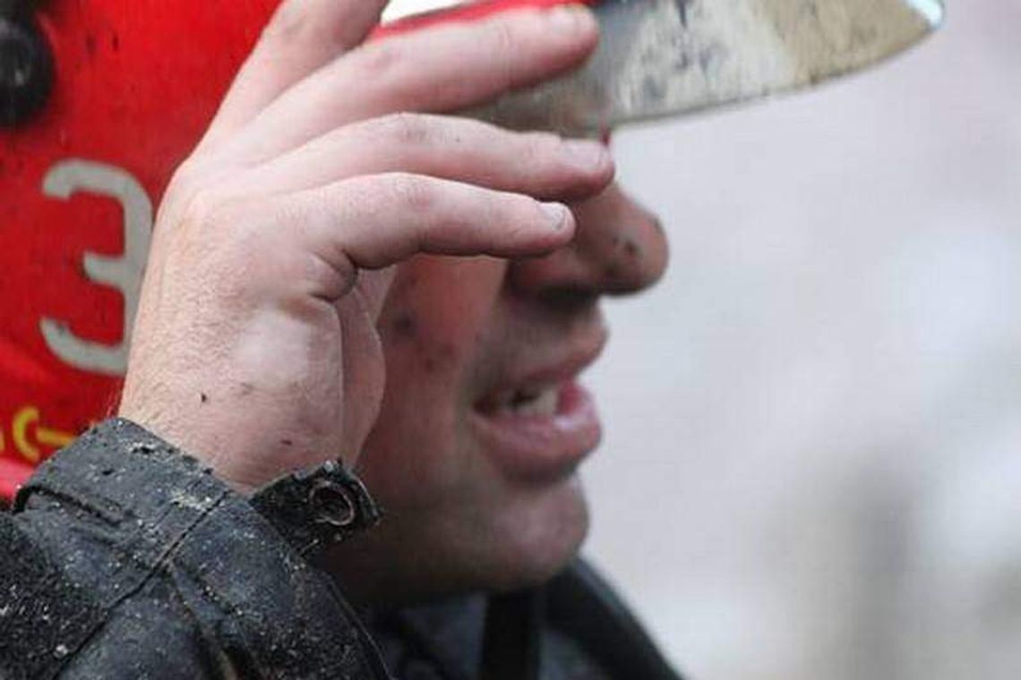 Osuchy: Płonie 40 hektarów nieużytków