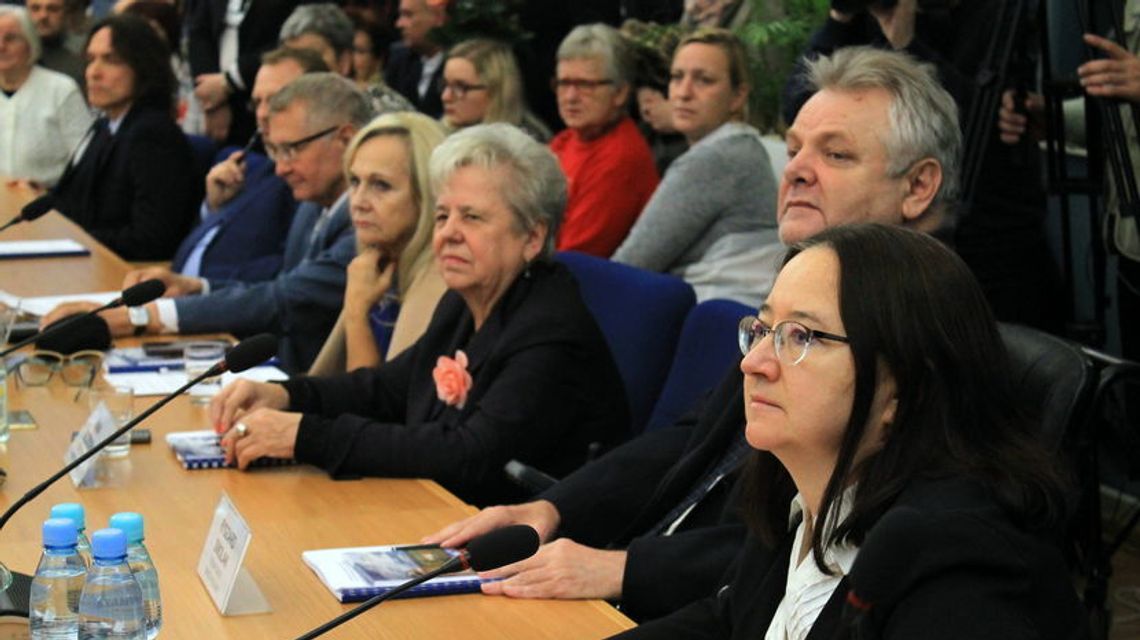 Oświadczenia majątkowe puławskich radnych. Średnio co drugi spłaca kredyt