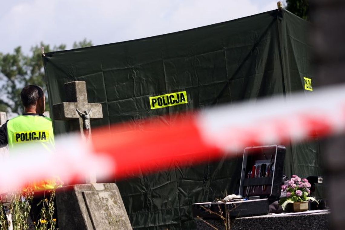 Oświadczenie Kurii w Lublinie: Spalone zwłoki księdza na cmentarzu w Łopienniku Nadrzecznym