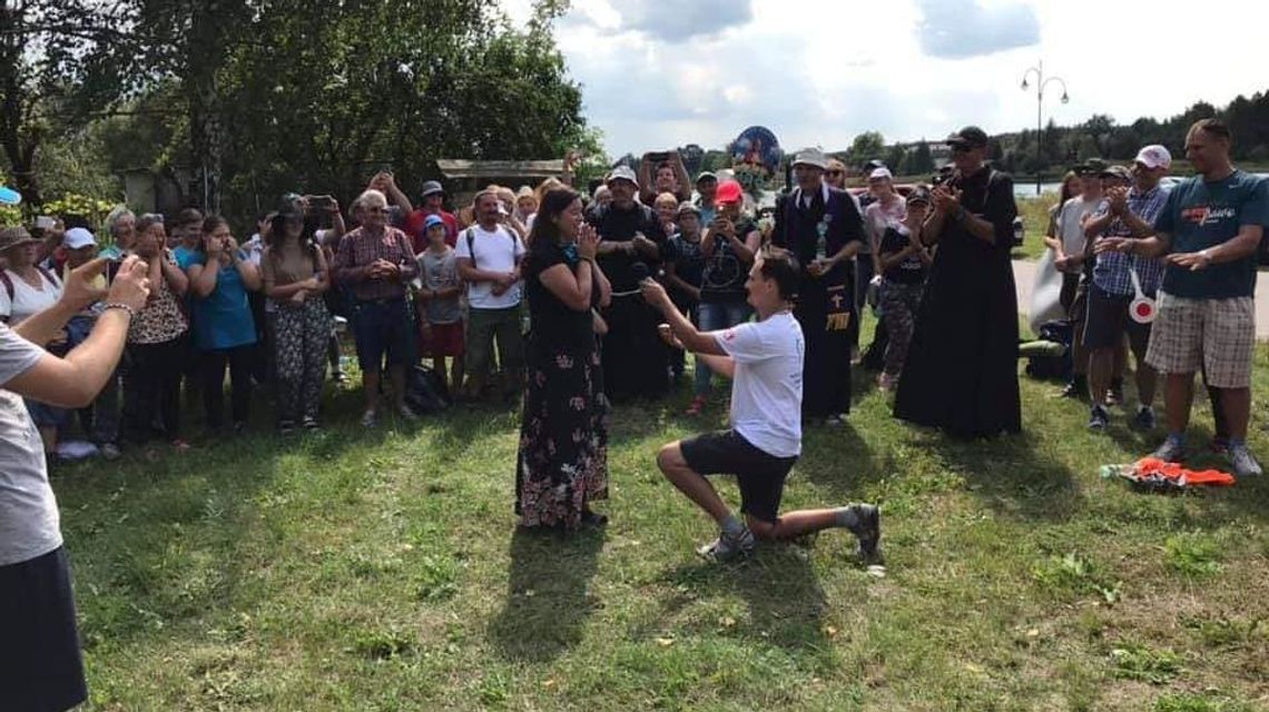 Oświadczył się podczas pielgrzymki do Częstochowy