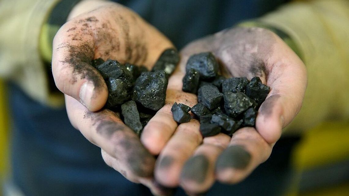 Oszukany "na węgiel". Mężczyzna stracił 2,5 tysiąca złotych Oszukany "na węgiel". Mężczyzna stracił 2,5 tysiąca złotych