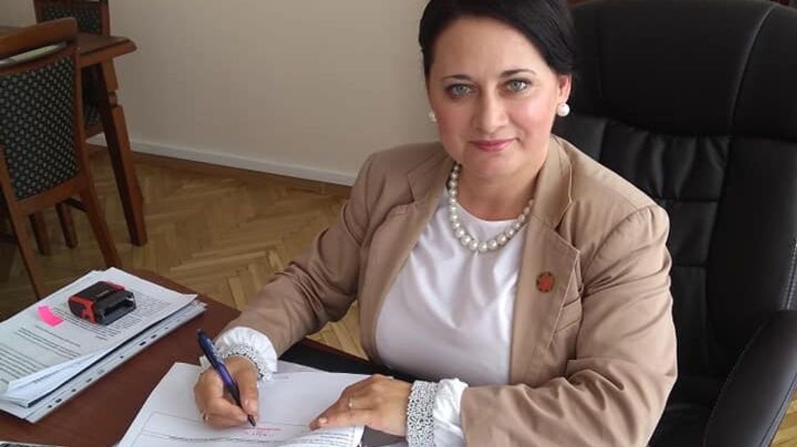 „Oszukuje, kłamie, manipuluje”. Radni stanęli przeciwko swojej wójt „Oszukuje, kłamie, manipuluje”. Radni stanęli przeciwko swojej wójt