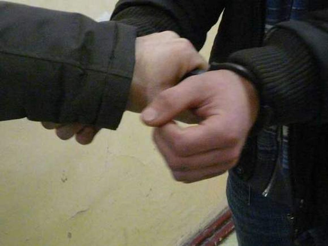 Oszust \"na wnuczka\" wyłudził oszczędności życia i... własnościowe mieszkanie