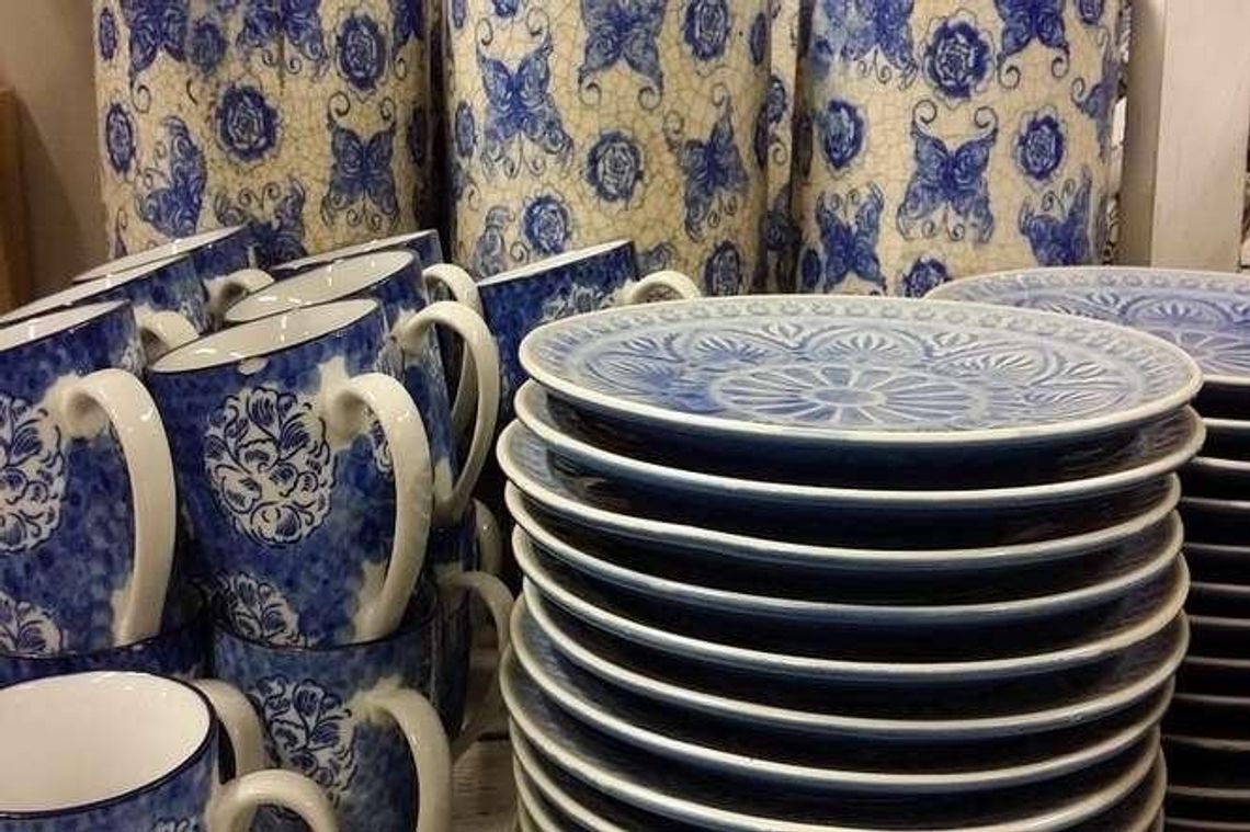 Oszustwo na pokazie pościeli i naczyń. Kazali naszej czytelniczce zapłacić 7 tys. zł