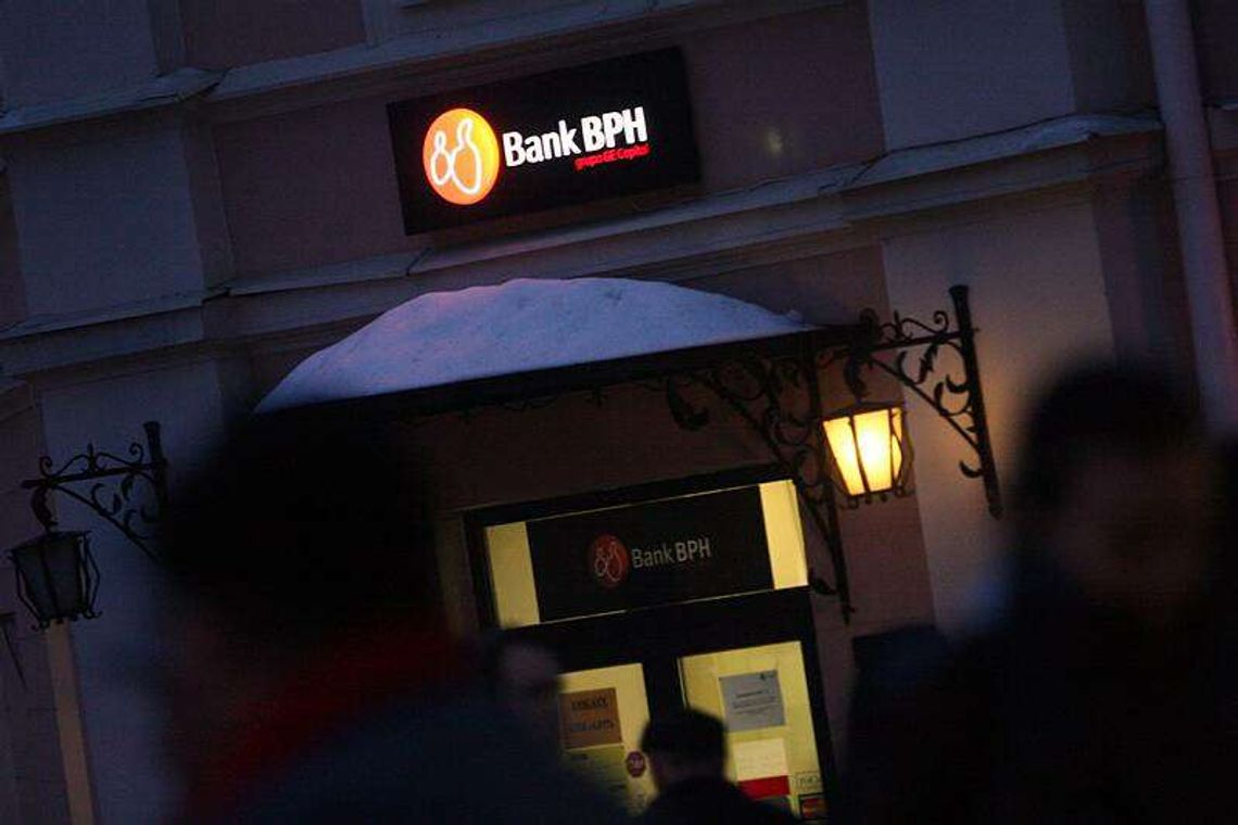 Oszustwo w banku BPH. Klienci wciąż czekają na sprawiedliwość Oszustwo w banku BPH. Klienci wciąż czekają na sprawiedliwość