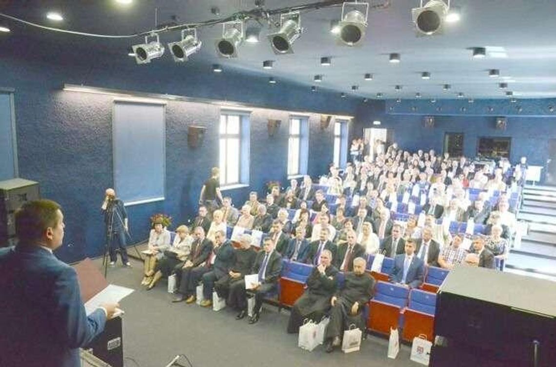 Otworzyli wyremontowaną Halę Targową na jeden koncert. I to na razie tyle