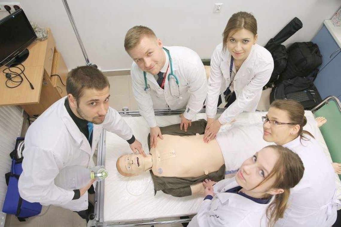 Pacjent na niby, leczenie naprawdę. Jak działa symulator chorego?