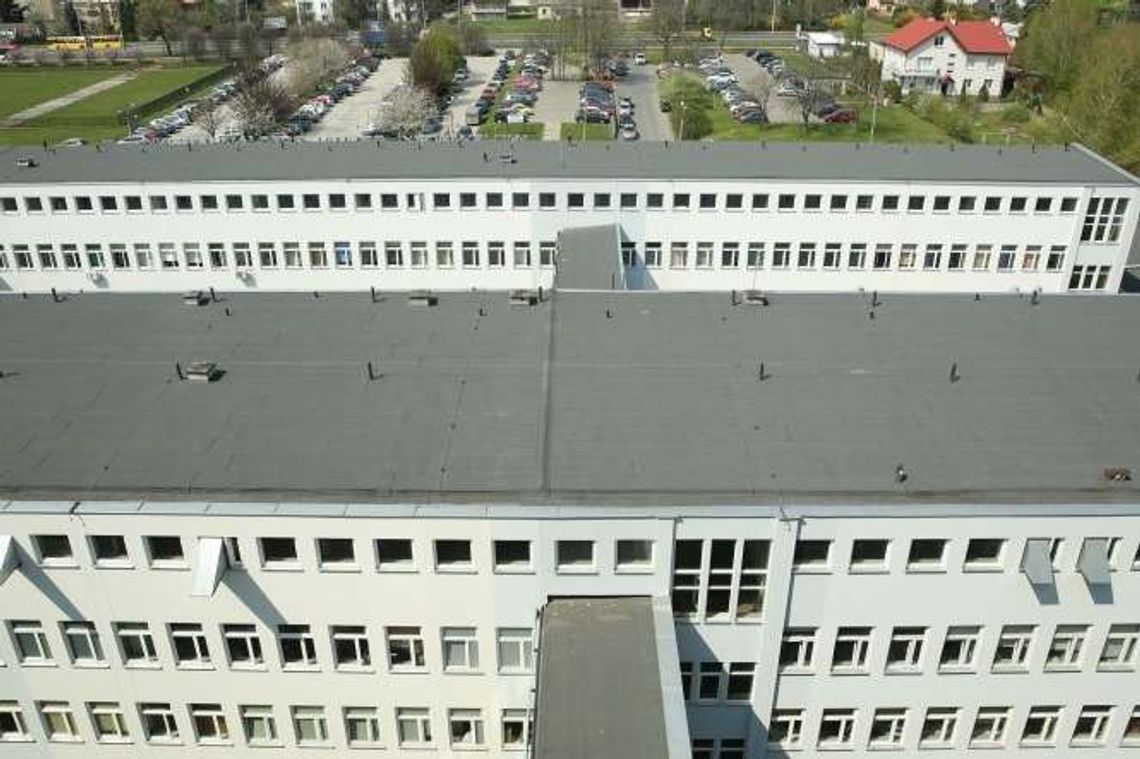 Pacjent uciekł ze szpitala przy al. Kraśnickiej. Boso i w piżamie chodził po ulicy