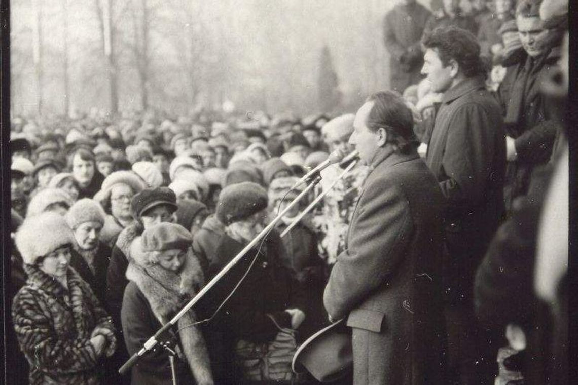 Pacyfikacja WSK Świdnik. \"Strzelali nad naszymi głowami\" Pacyfikacja WSK Świdnik. \"Strzelali nad naszymi głowami\"