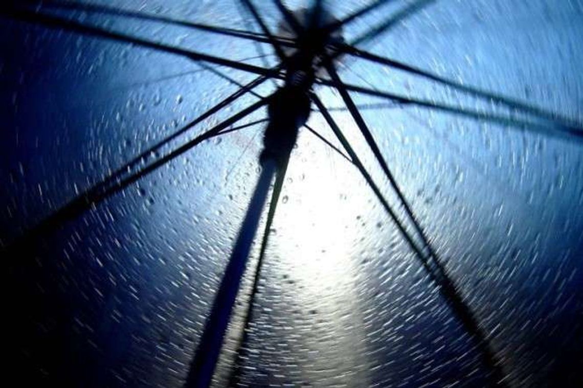 Pada deszcz, a miasto na tym zarabia. Milion złotych rocznie