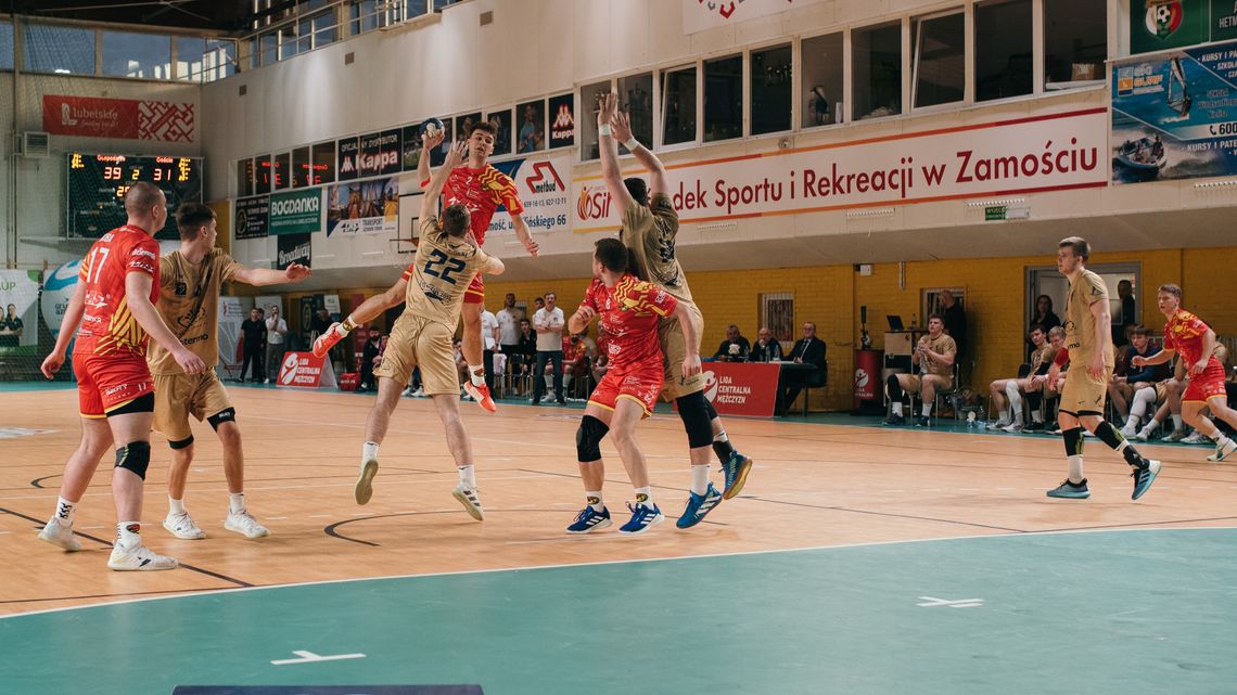 Padwa Zamość nie dała szans spadkowiczowi [zdjęcia]