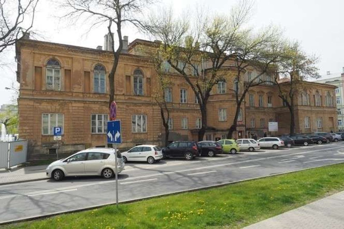 Pałac przy pl. Litewskim na sprzedaż. Do dziś czekali na oferty Pałac przy pl. Litewskim na sprzedaż. Do dziś czekali na oferty