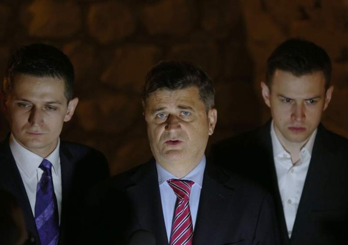 Palikot donosi na PiS i biskupów. Przy okazji wzywa Korwina-Mikke do debaty (wideo) Palikot donosi na PiS i biskupów. Przy okazji wzywa Korwina-Mikke do debaty (wideo)