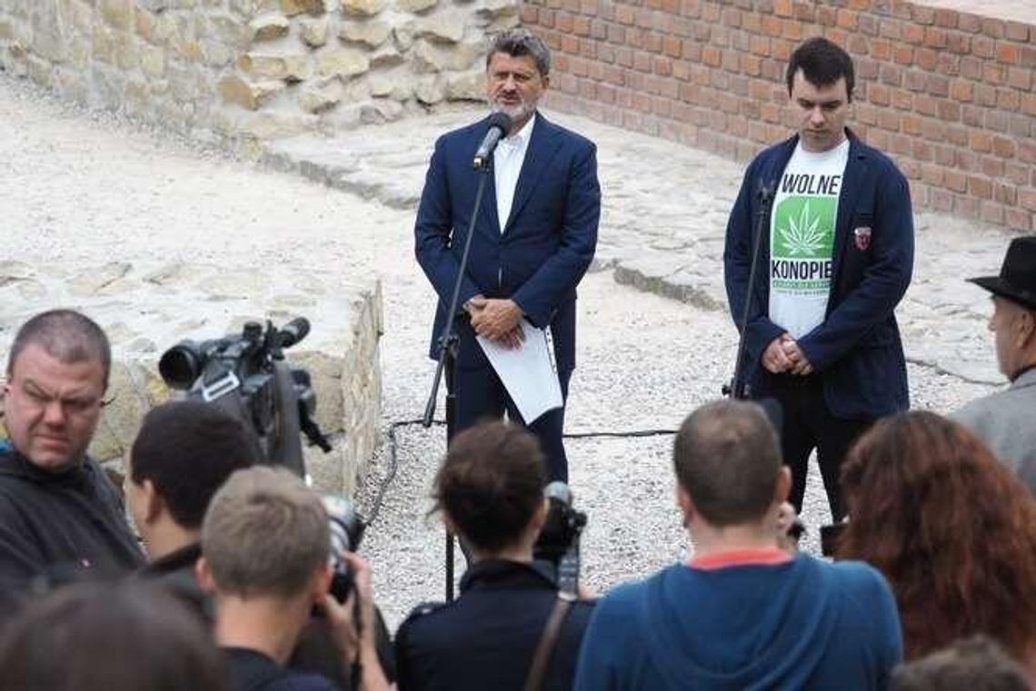 Palikot: Islamiści są już w Polsce. Kaczyński, Macierewicz i Pawłowicz