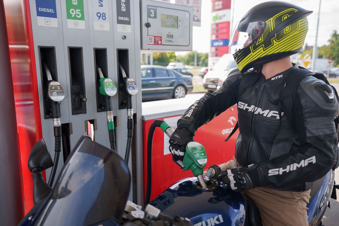 Paliwa mogą potanieć. Minister: kierowcy odczują to za kilka dni Paliwa mogą potanieć. Minister: kierowcy odczują to za kilka dni