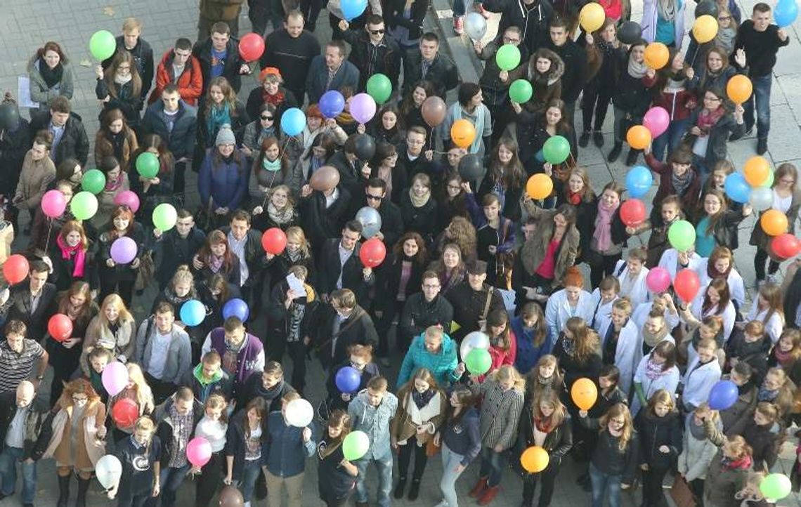 Pamiątkowe zdjęcie na 70-lecie UMCS