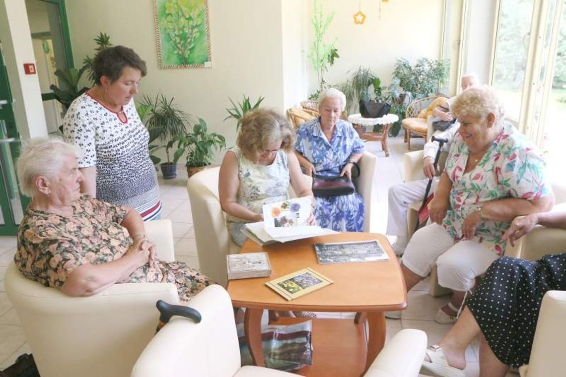 Pamięć ma grzbiet i okładkę. I tylko jeden egzemplarz