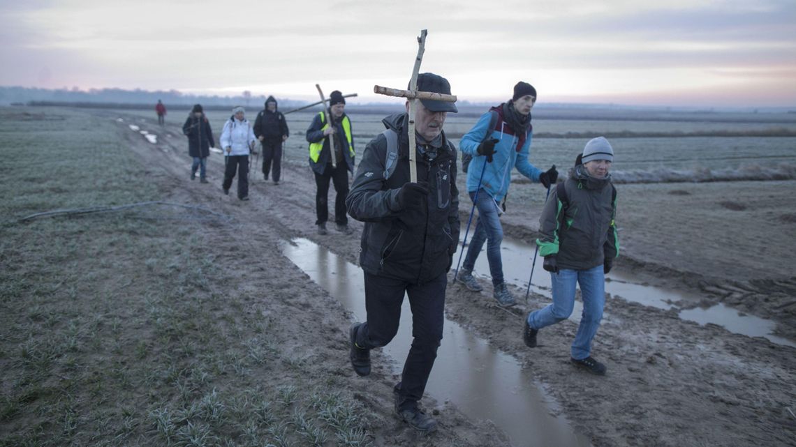 Pandemiczna droga krzyżowa. Indywidualnie, bez wspólnej modlitwy i spotkania w sanktuarium