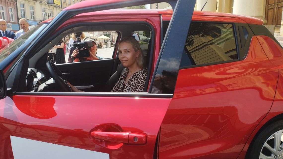 Pani Beata płaci podatki w Lublinie, to ma teraz suzuki Pani Beata płaci podatki w Lublinie, to ma teraz suzuki