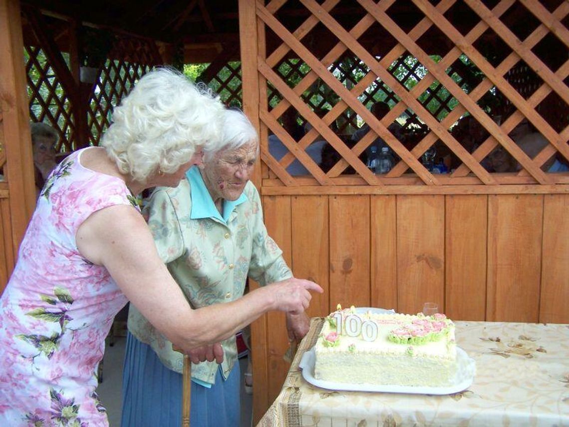 Pani Genowefa skończyła 100 lat!