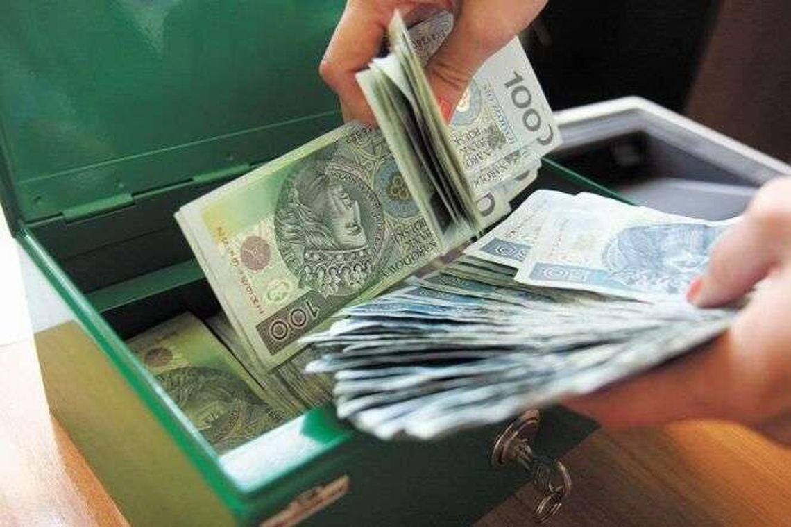 Państwowa Komisja Wyborcza zbadała finanse polskich partii Państwowa Komisja Wyborcza zbadała finanse polskich partii