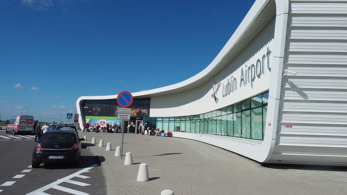 Państwowa spółka kupiła Port Lotniczy Radom. Pomoc dla kandydata PiS pogrąży lotnisko Lublin?