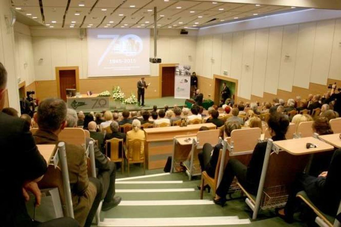 Państwowy Instytut Weterynaryjny w Puławach skończył 70 lat