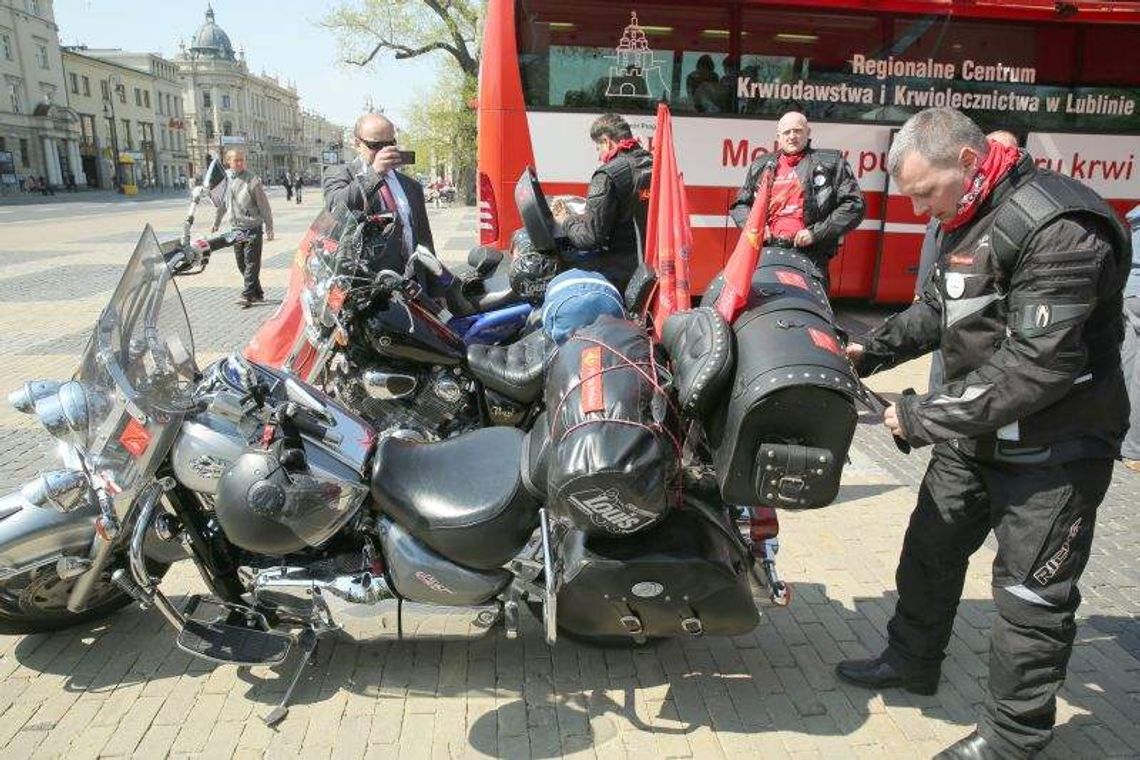 Papieskim szlakiem na motocyklach (zdjęcia) Papieskim szlakiem na motocyklach (zdjęcia)