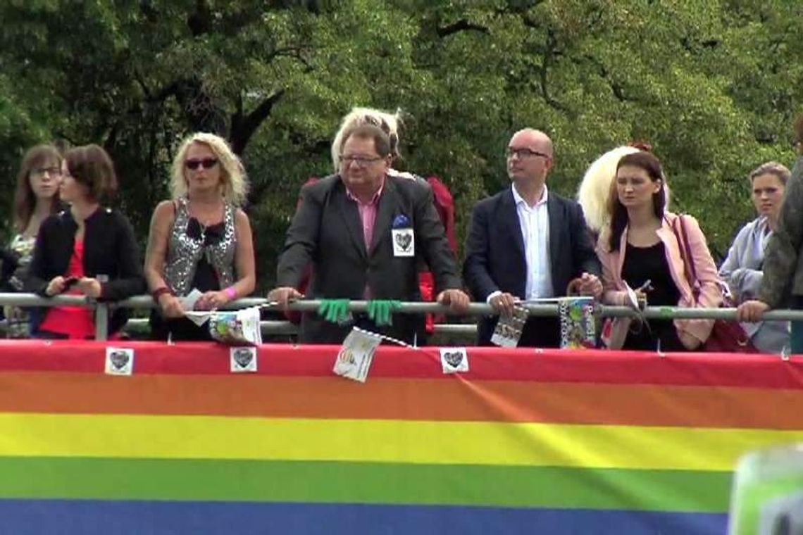 Parada Równości przeszła ulicami Warszawy (wideo)