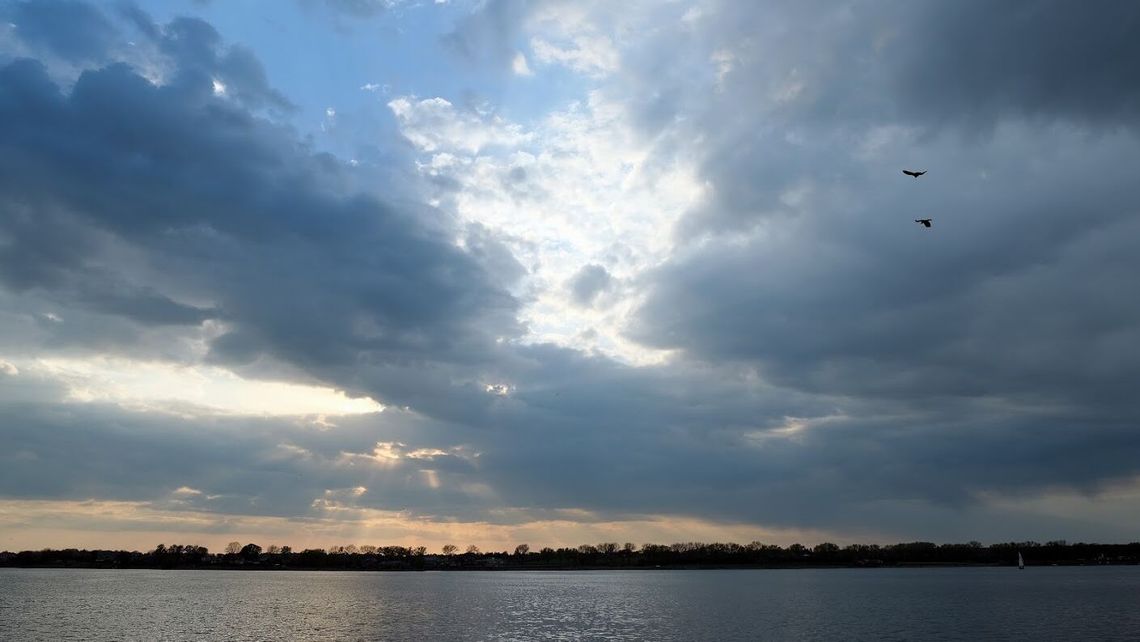 Parasol czy okulary przeciwsłoneczne? Jaka pogoda w poniedziałek w Lublinie?