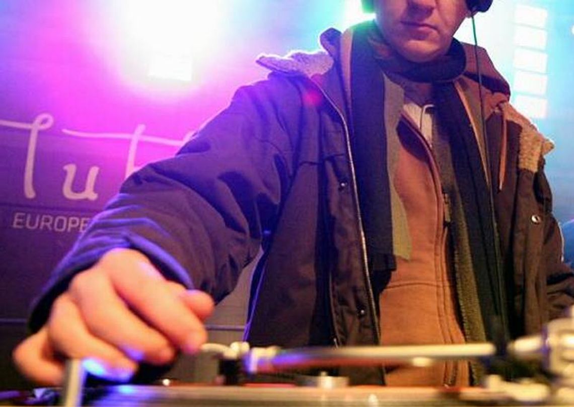 Parczew: Darmowe szkolenia DJ-ów za unijne pieniądze