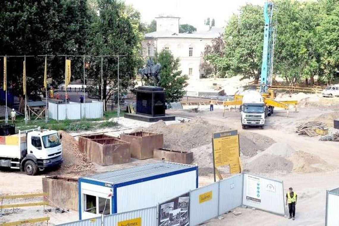Parking podziemny na placu Litewskim? Plany były jeszcze za czasów Andrzeja Pruszkowskiego Parking podziemny na placu Litewskim? Plany były jeszcze za czasów Andrzeja Pruszkowskiego