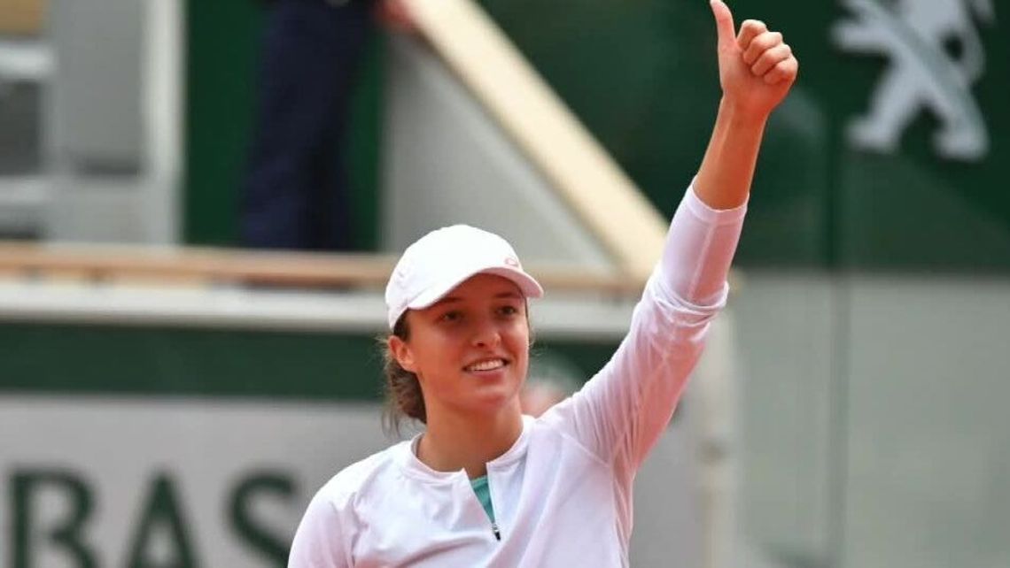 Paryż 2024: Ostra walka o półfinał, ale Iga Świątek z awansem Paryż 2024: Ostra walka o półfinał, ale Iga Świątek z awansem