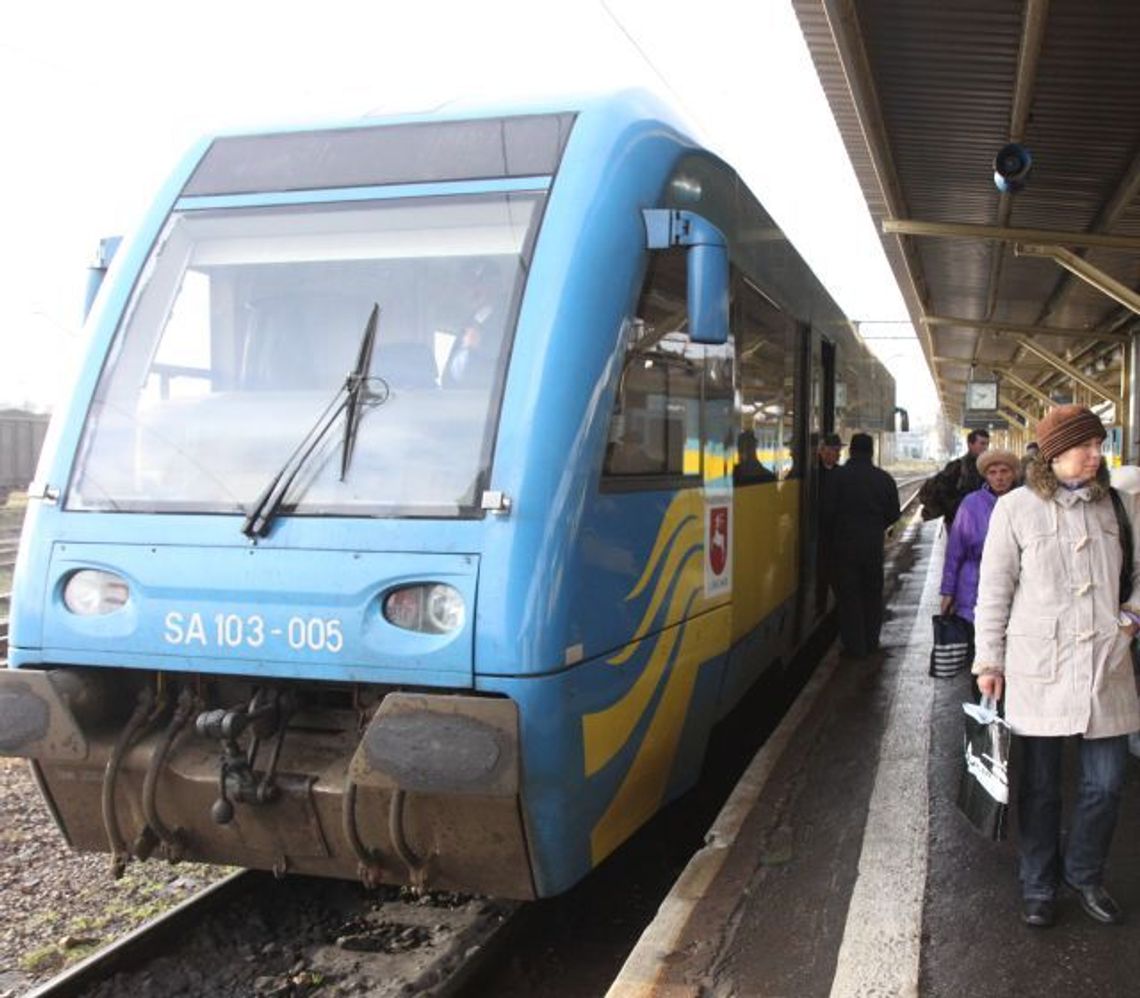 Pasażer wybił gaśnicą szybę w szynobusie