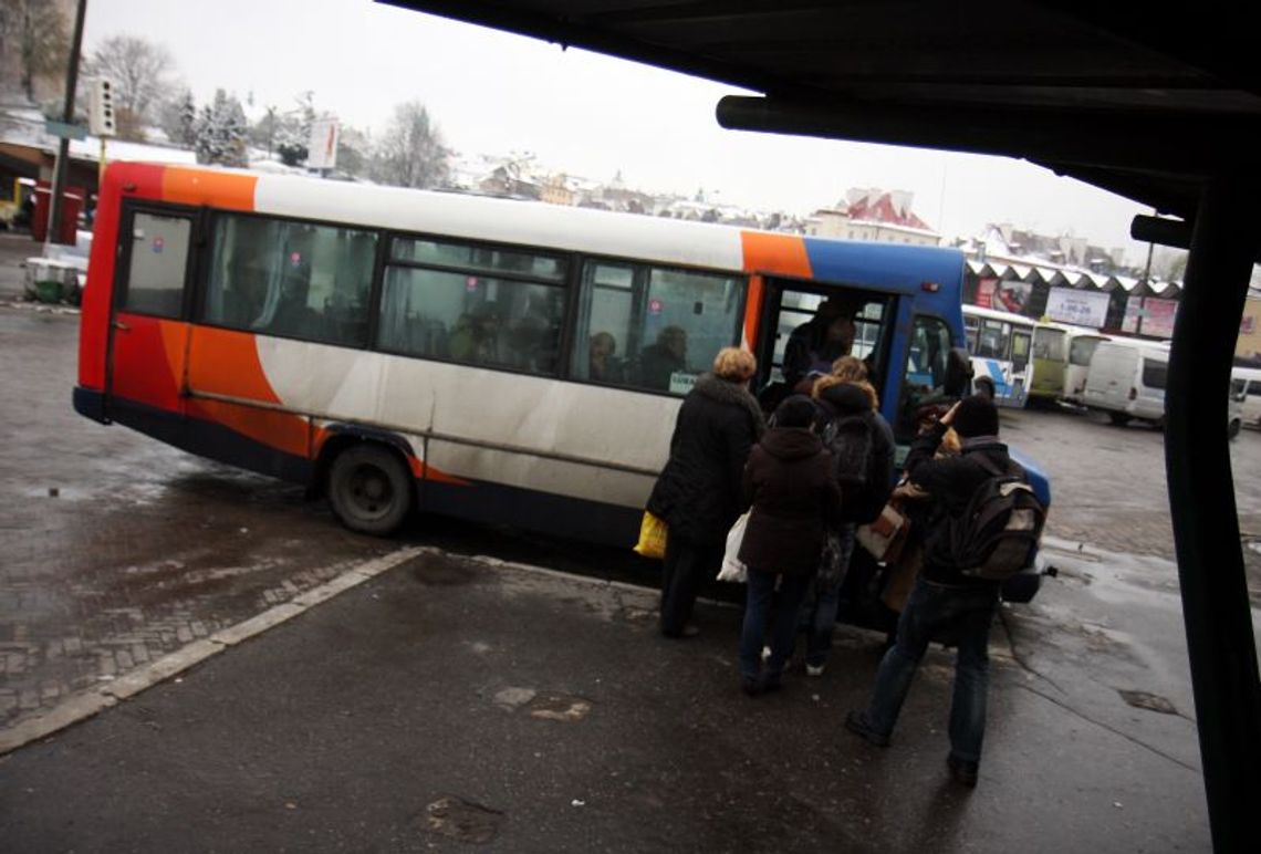Pasażerowie: \"Busy omijają Niemce!\"
