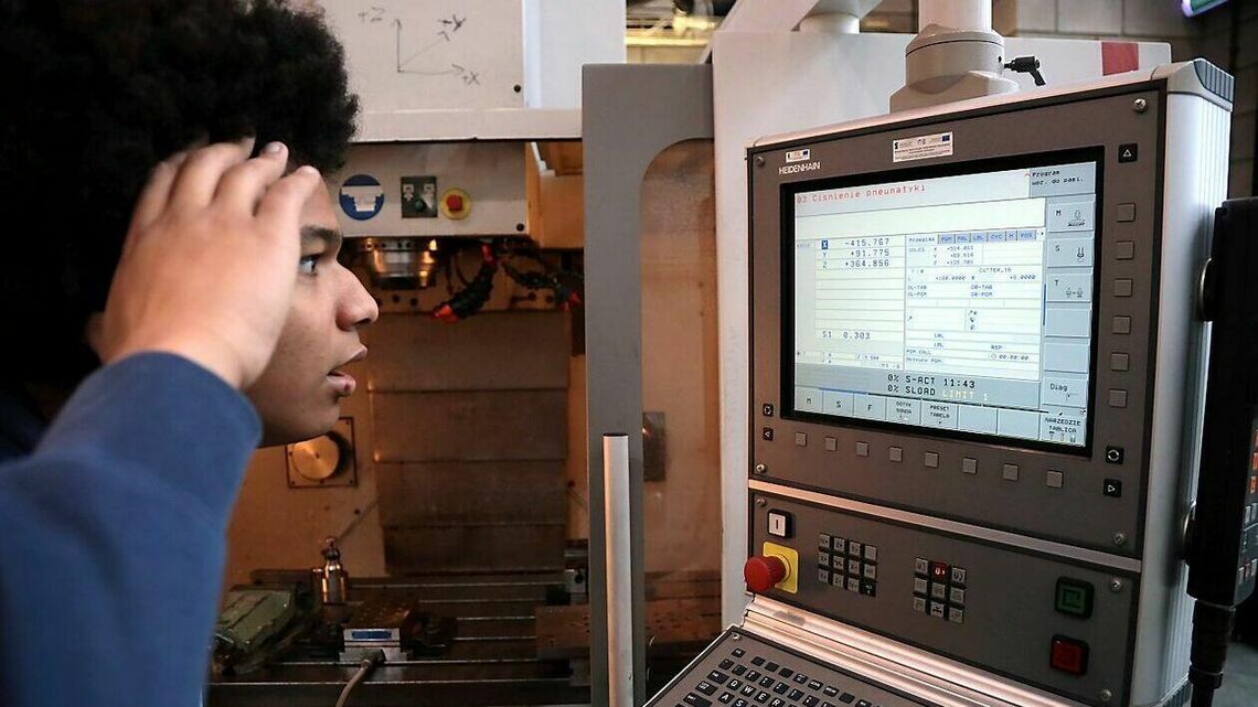 Pasja do mechaniki. Politechnika kusi uczniów 