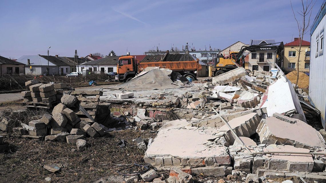 Pawilon znika z Rynku II w Łęcznej