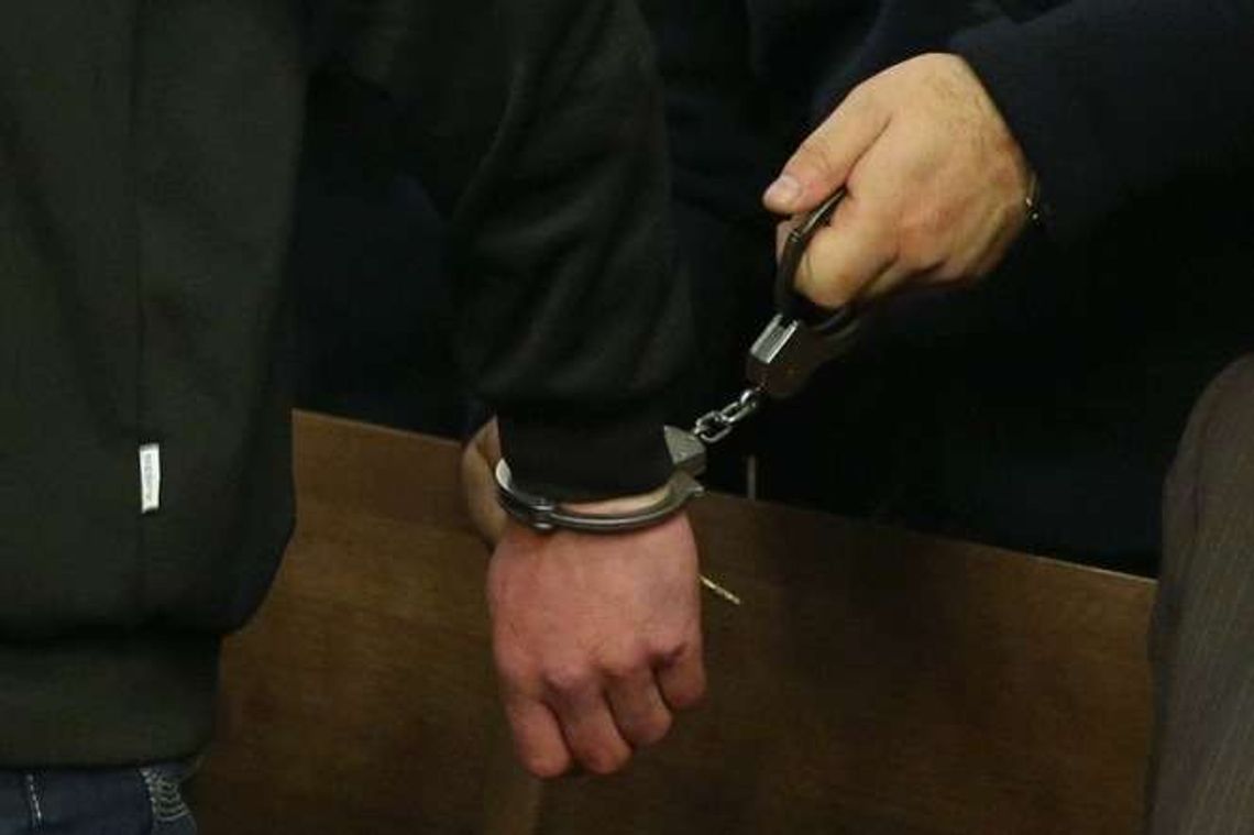 Pazerny włamywacz. Zażądał 2,45 zł zapłaty