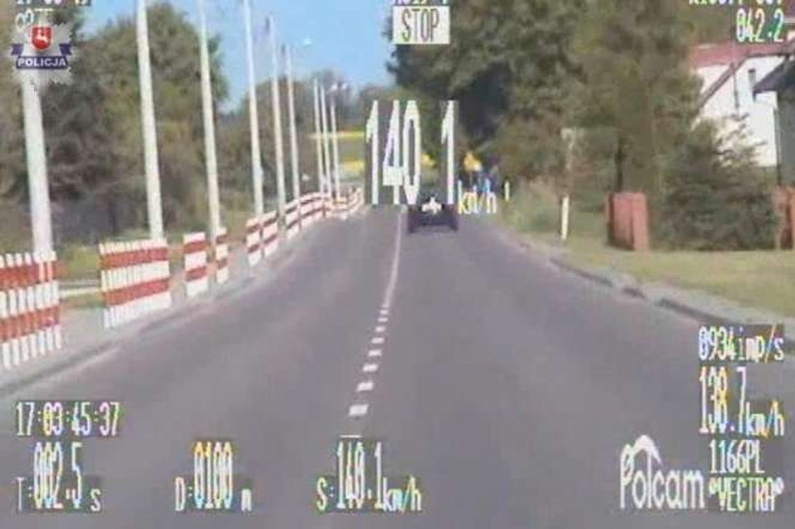 Pędził 140 km/h z małym dzieckiem w aucie. Stracił prawo jazdy