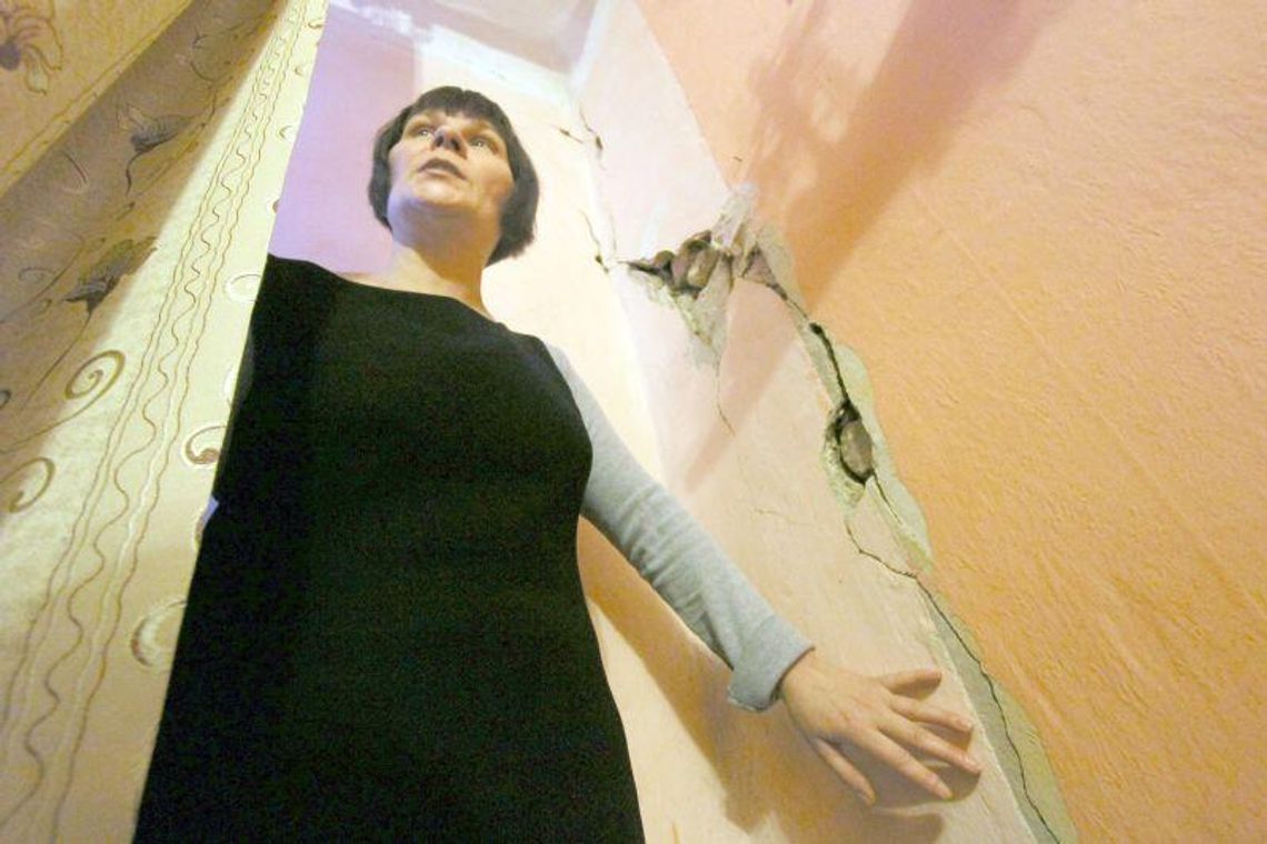 Pękają ściany kamienicy w centrum Lublina. Urzędnicy: Jest bezpiecznie Pękają ściany kamienicy w centrum Lublina. Urzędnicy: Jest bezpiecznie