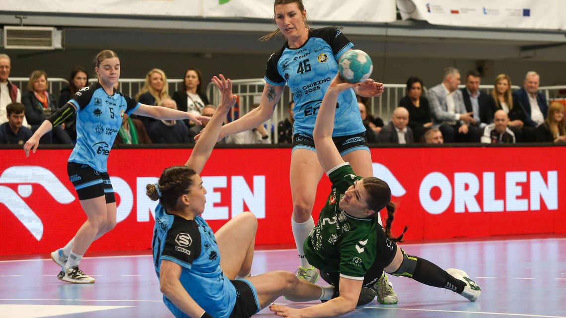 Pełna kontrola MKS FunFloor w meczu z MKS URBIS Gniezno [zdjęcia]