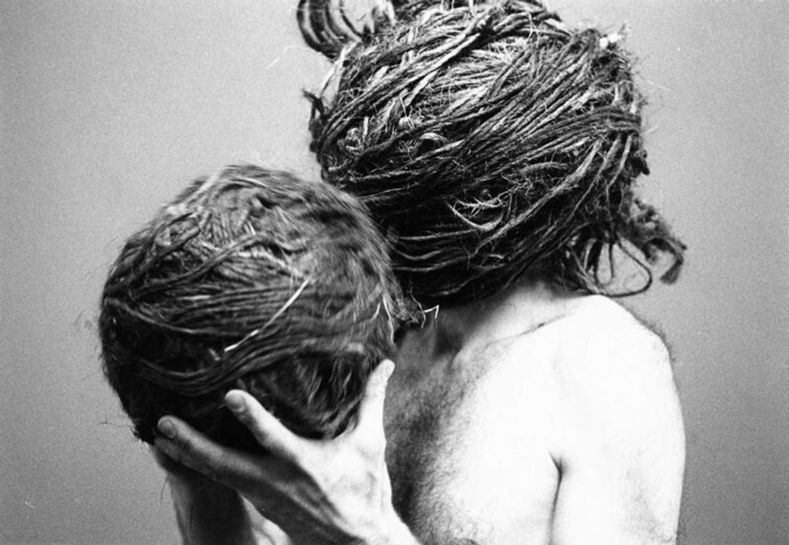 Performance Nigela Rolfe\'a w Galerii Labirynt 