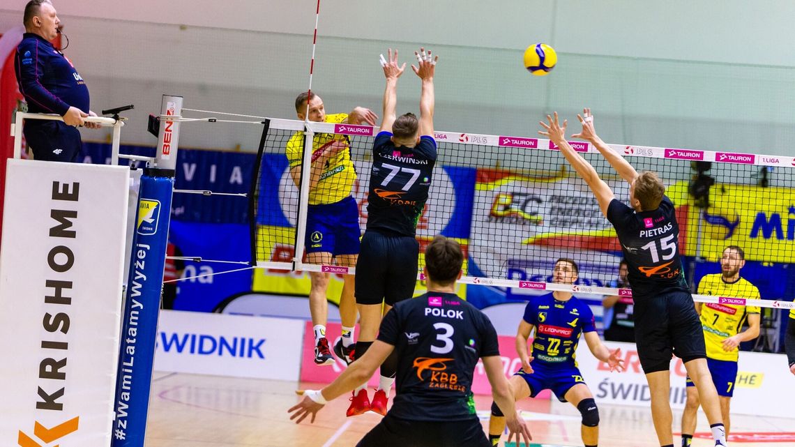 Pewna wygrana PZL Leonardo Avii Świdnik we własnej hali Pewna wygrana PZL Leonardo Avii Świdnik we własnej hali