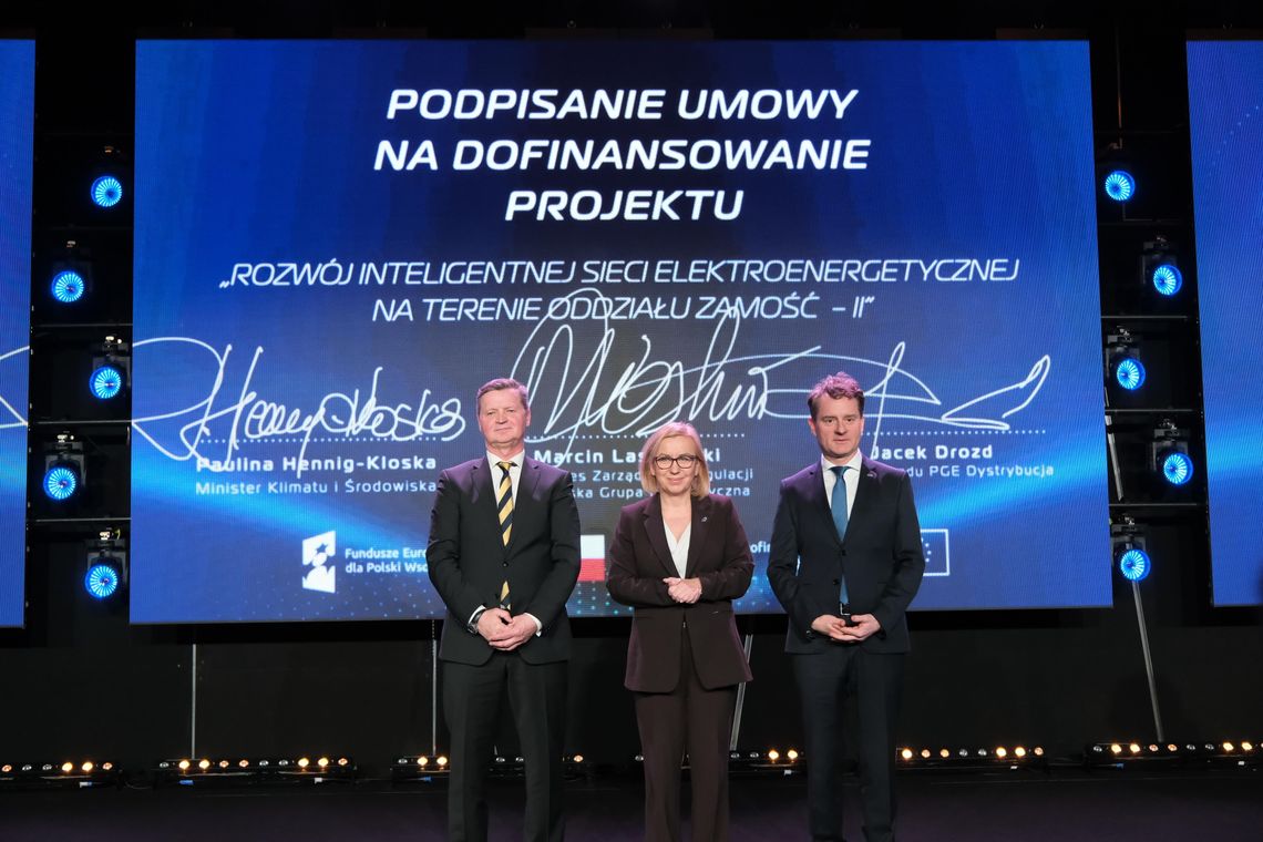 PGE Dystrybucja z kolejnymi umowami o wartości ponad 200 mln złotych Paulina Hennig-Kloska: modernizacja i cyfryzacja sieci energetycznych to klucz do bezpieczeństwa energetycznego i niższych cen energii.
