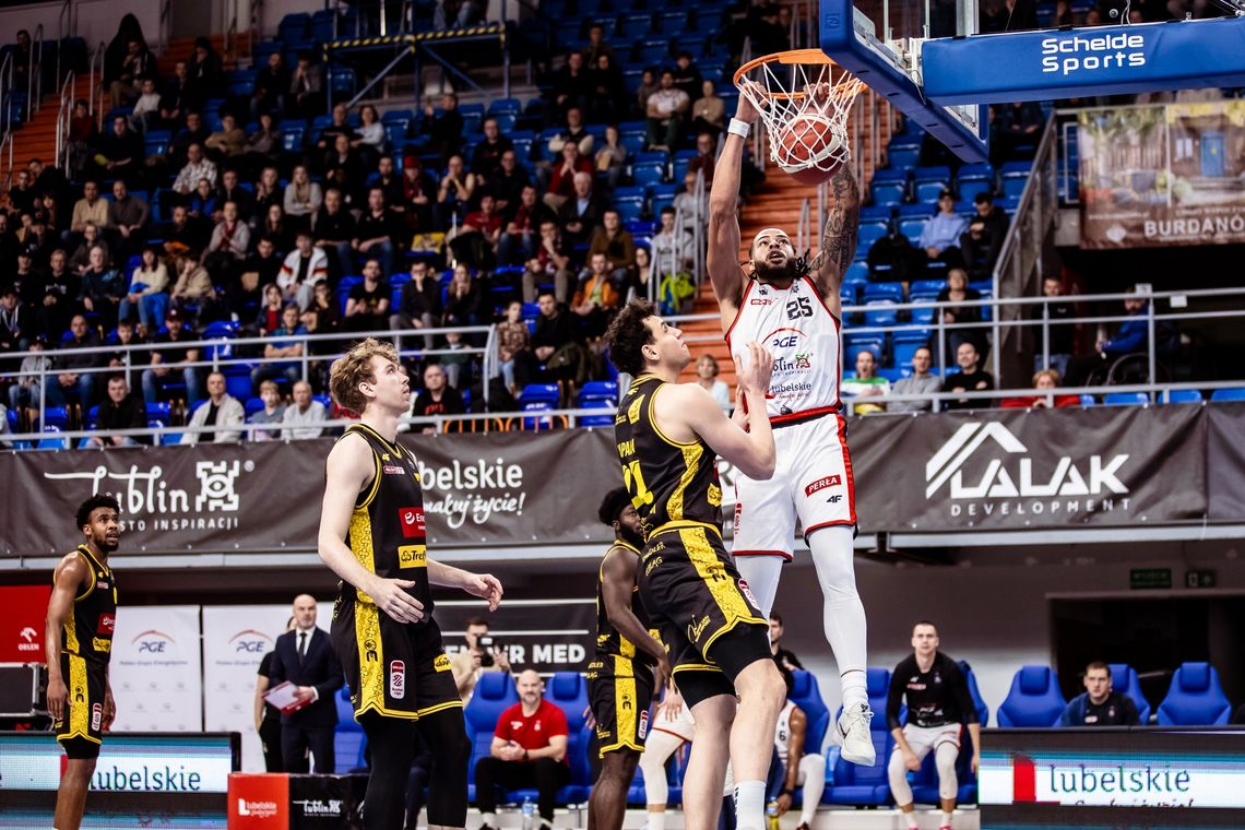 PGE Start Lublin został rozbity przez Energę Trefl Sopot PGE Start Lublin został rozbity przez Energę Trefl Sopot