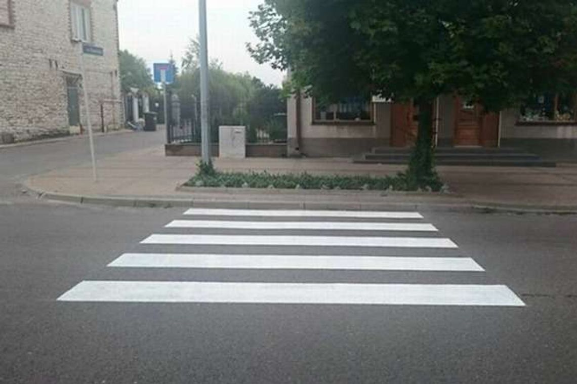 Piaski: Jest przejście. Ale jak do niego dojść? Piaski: Jest przejście. Ale jak do niego dojść?